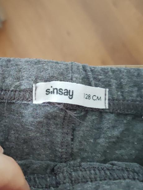 Legíny, sinsay,128