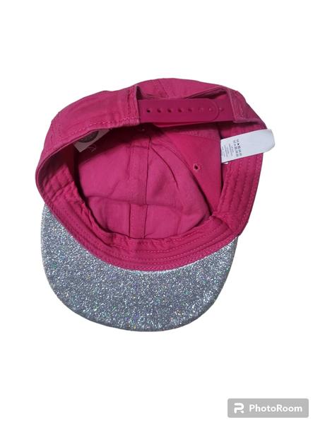 Dievčenská šiltovka, 