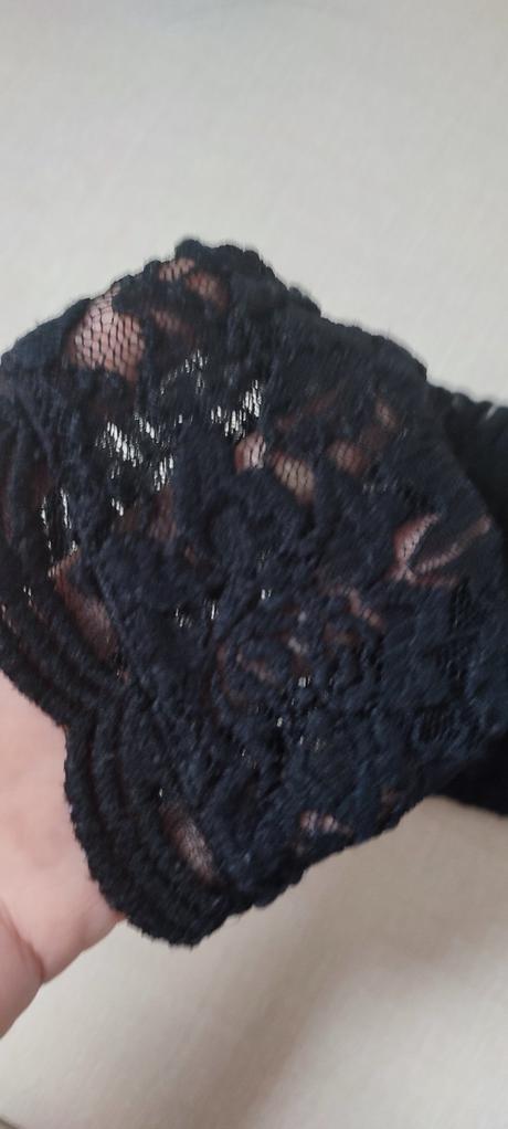 Krajkovaný top, bershka,30