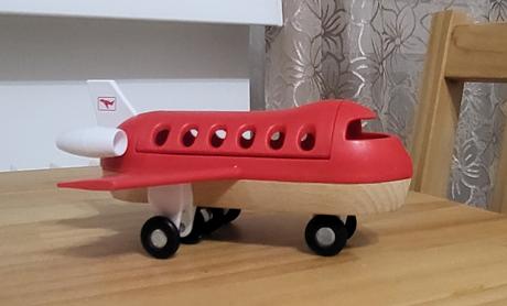 Lietadlo brio 33512 passenger plane, 