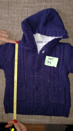 Teply svetrik, lupilu,74