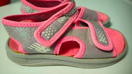 Sandálky, new balance,28