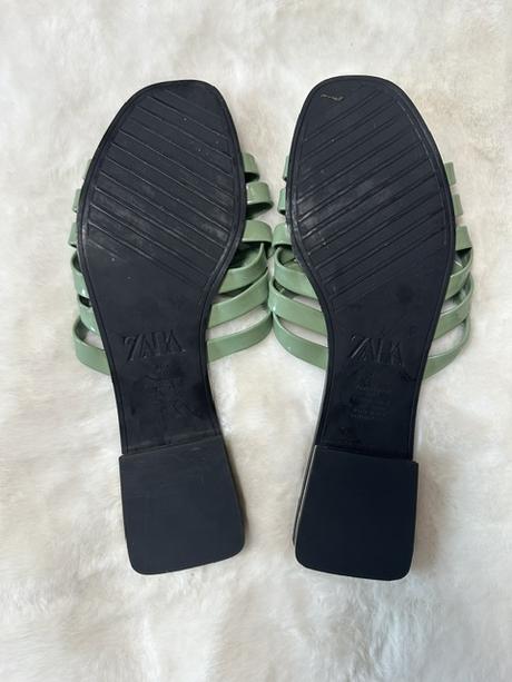 Šľapky zelenkavé lesklé zn. zara originál, zara,40