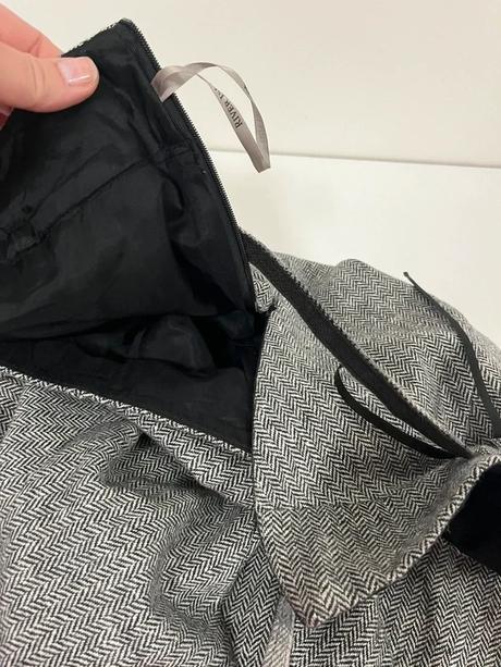 Štýlová vlnená sukňa river island s čipkou, river island,38