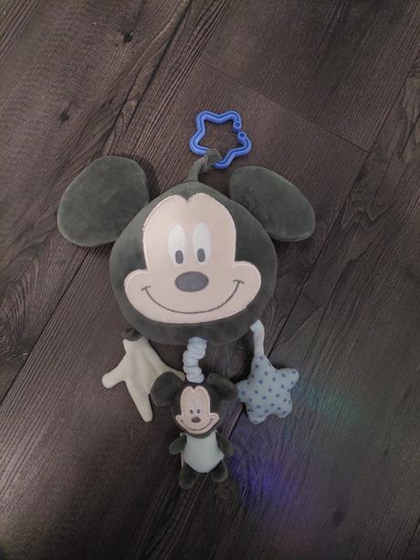 Mickey na postielku, 