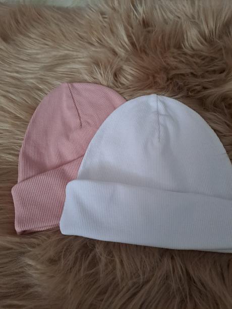 Rebrovaná čiapočka, 98