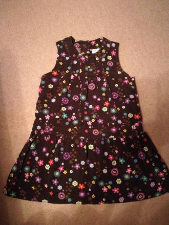 Mencestrove šaty, 104