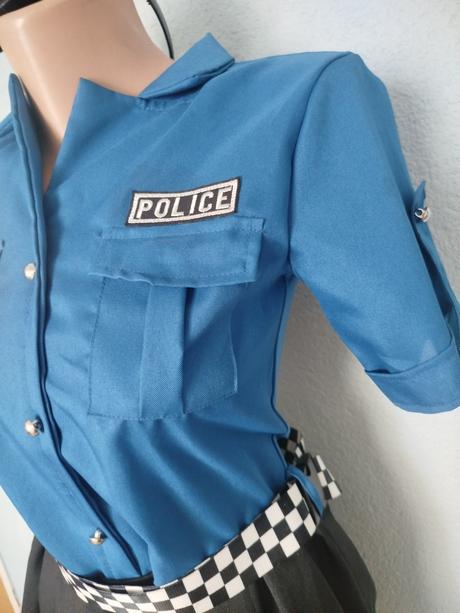 Policajtka,