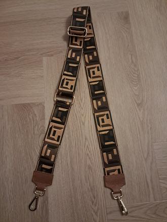 Popruh na kabelku, lasocki