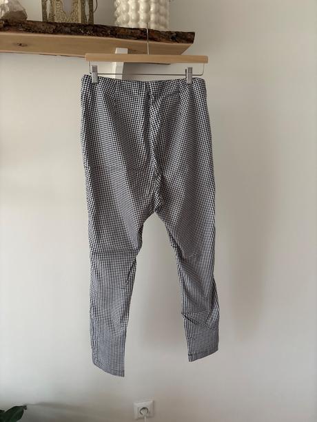 Cierno-biele nohavice, f&f,40