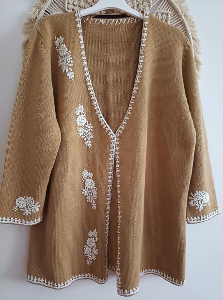 Krásny béžový kardigán, xl