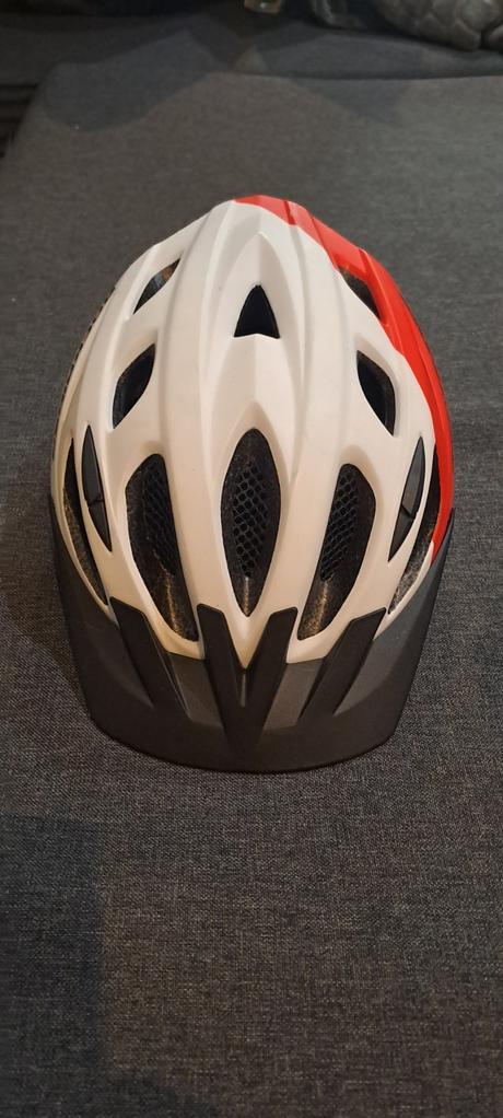 Bicykel + prilba, kenzel,24