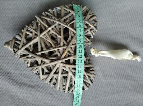 Prútené srdce 20 x 20 cm,