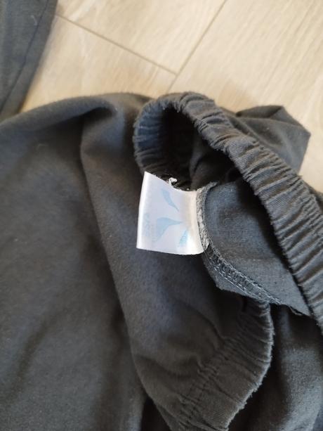 Chlapčenské pyžamo, 146