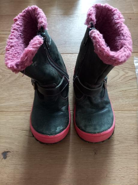 Teplé topánočky, 25