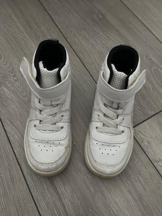 Clenkove tenisky, 27