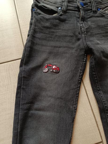 Tmavé rifle, kik,134