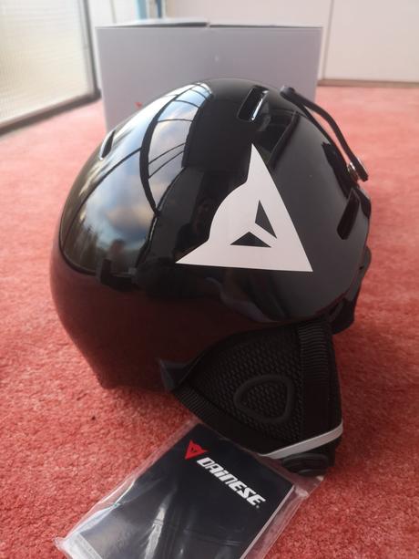 Dainese prilba veľkosť 52-56 cm, dainese