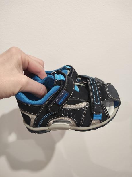 Nové sandálky, protetika,21