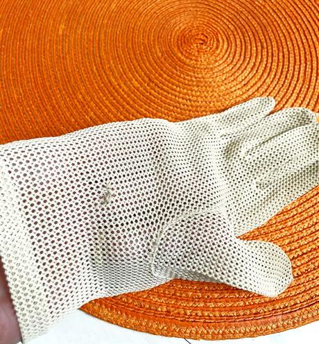 Sieťované rukavičky, m