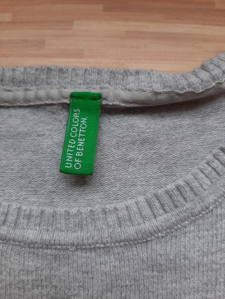 Fialovy tenky svetrik, benetton,104