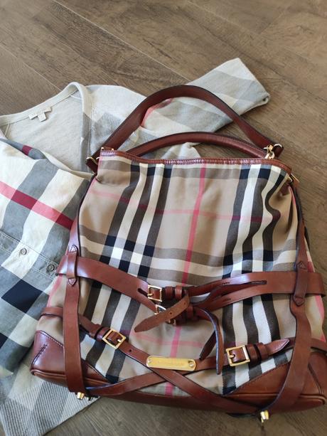 Dámska kabelka burberry, burberry