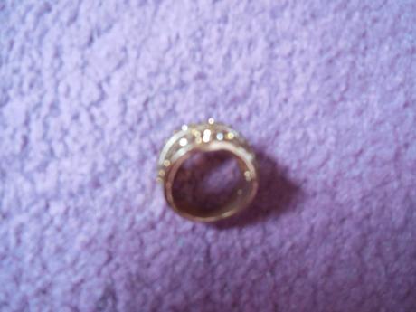Medenozlaty prsten,