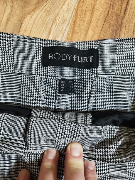 Karovane nohavice, bonprix,34