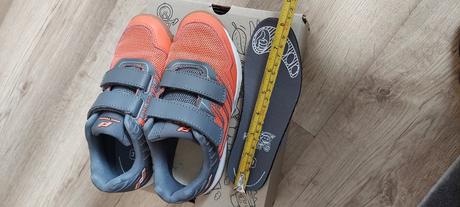 Tenisky halovky pro touch, 31