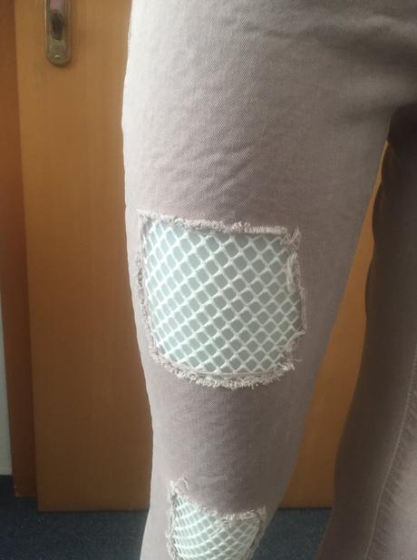 Elastické staroružové nohavice so sieťovanými zápl,