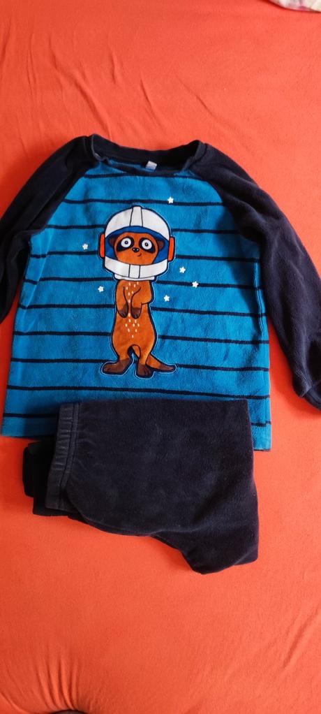 Froté pyzamko, c&a,98