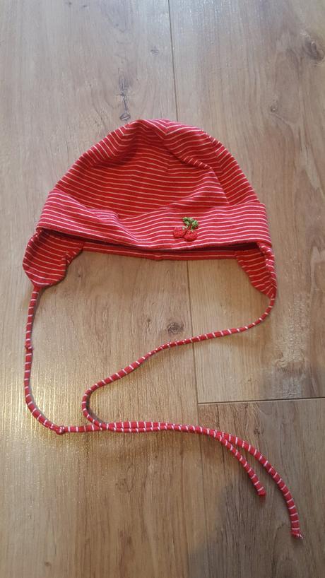 Červená čiapočka, <50