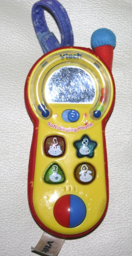 Hrajuci telefon vtech+ darcek, 