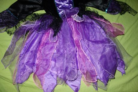 Kostym na karneval mothercare,