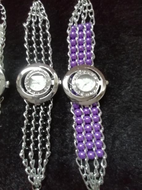 Dámske hodinky rôzne, 