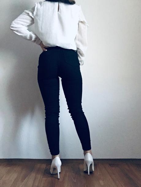 Biela blúzka s motívom srdiečok, h&m,xs