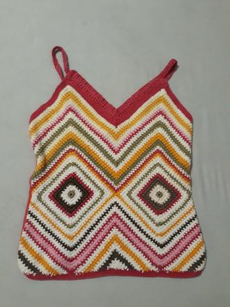 Háčkovaný farebný top, xs