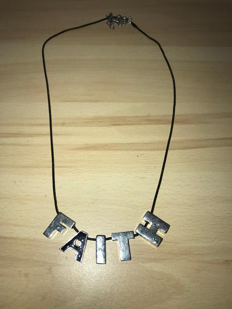 Náhrdelník  -faith, 