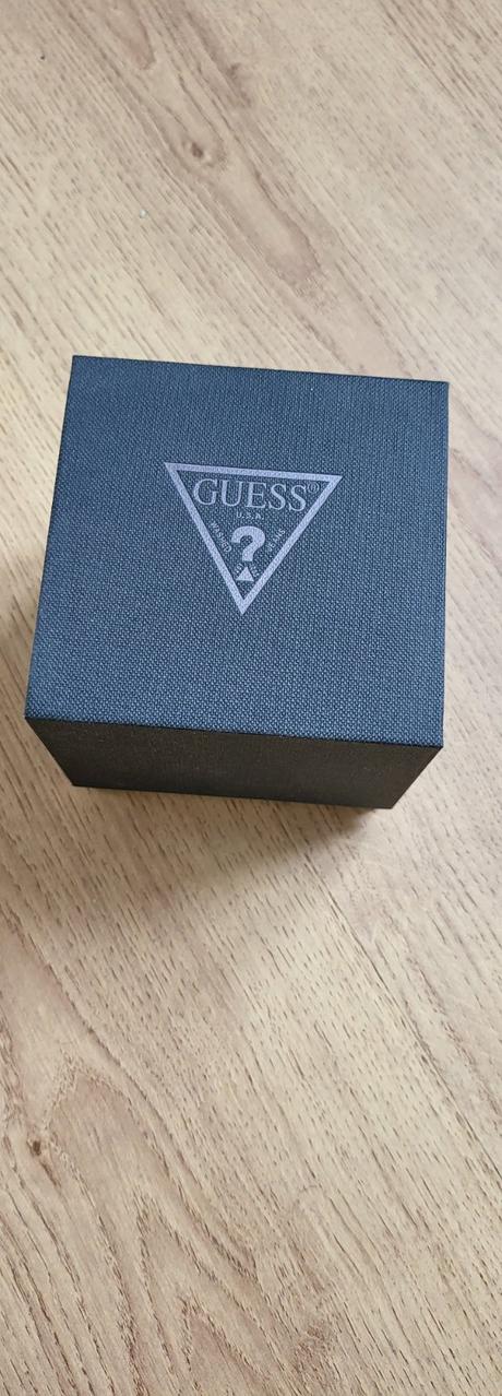 Hodinky guess, guess