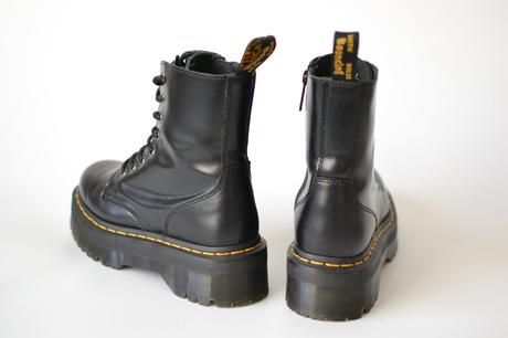 Čierne čižmy dr. martens 38, 38