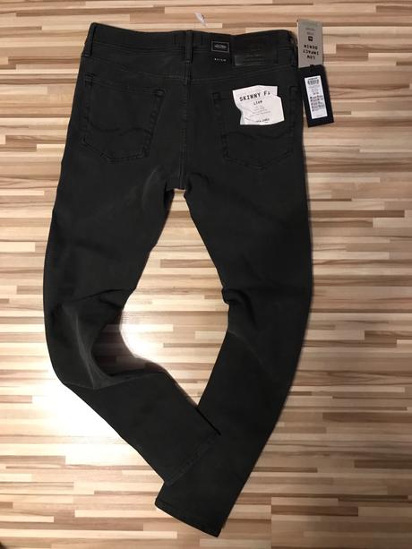 Super úzke , elasticke jack&jones rifle 32/30, jack wolfskin,170