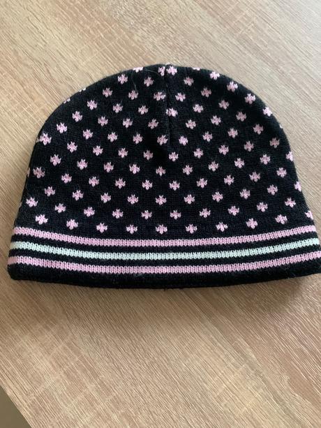 Dievčenská čiapka, s