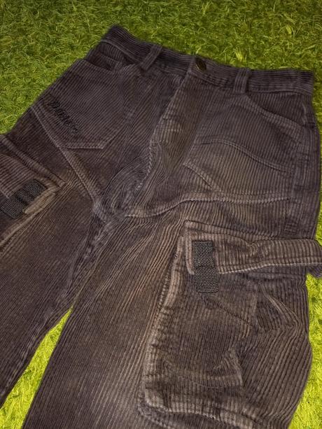 Hrubé menčestrové kapsáče, 128