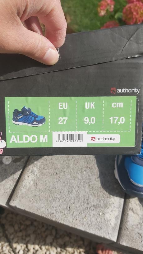 Tenisky, authority,27