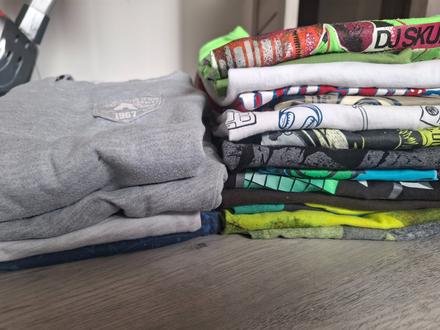 Balík trička, kraťasy veľ.140, cca32ks, 140–152