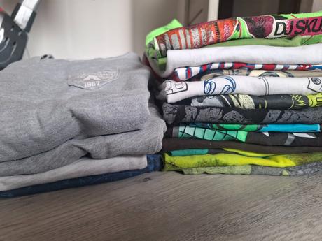 Balík trička, kraťasy veľ.140, cca32ks, 140–152