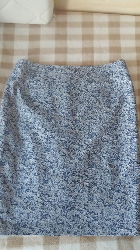 Puzdrová sukňa podšitá, 40