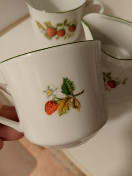 Retro hrnčeky epiag jahoda, 