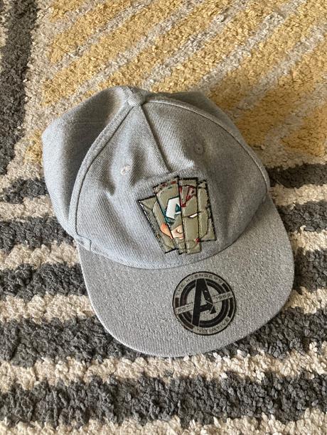 Šiltovka avengers 134/140, h&m,134