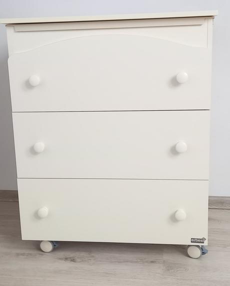 Prebalovací pult s vaničkou erbesi,